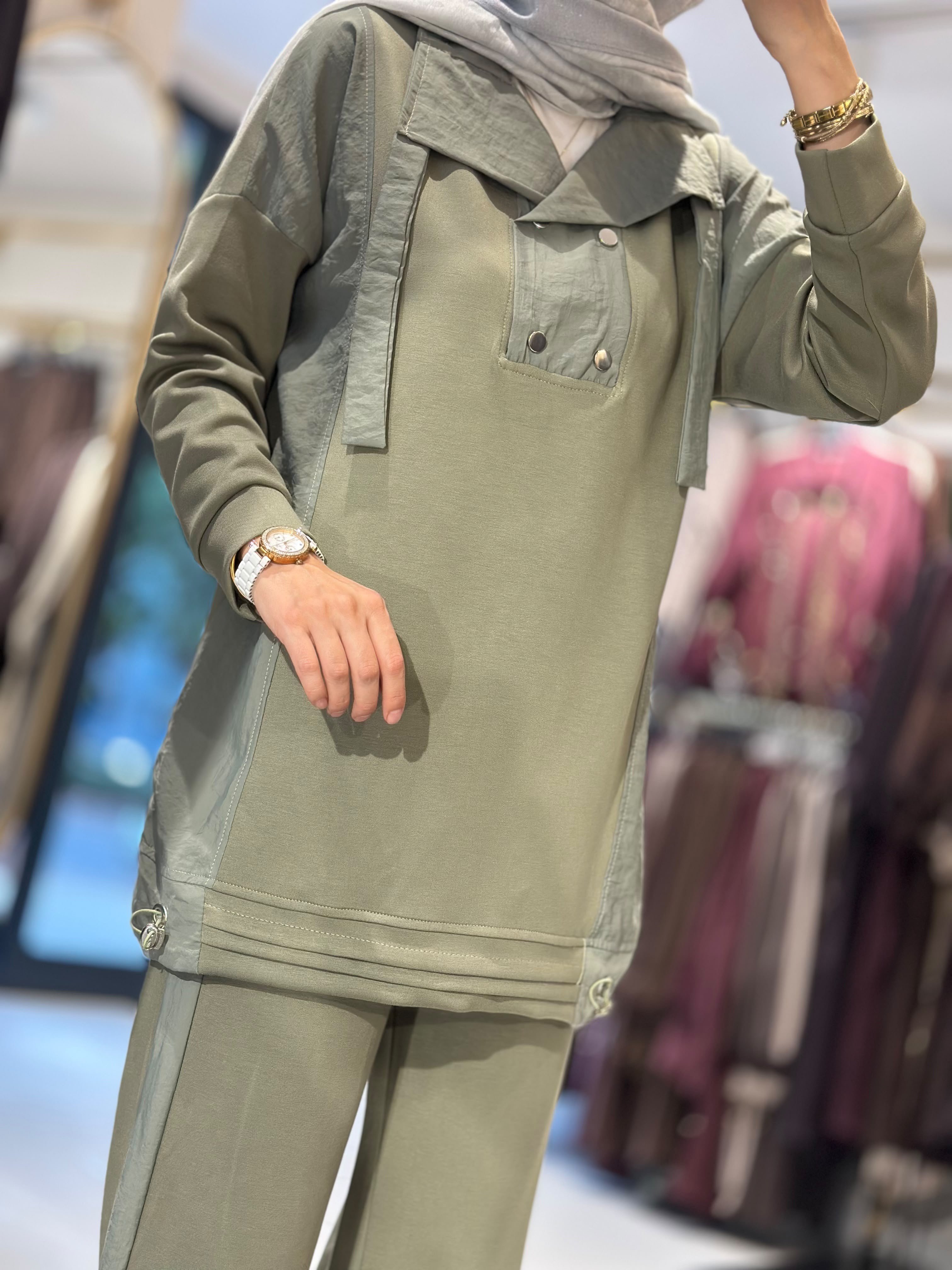 T125 GARNİ PARAŞÜT DETAY SPOR TAKIM