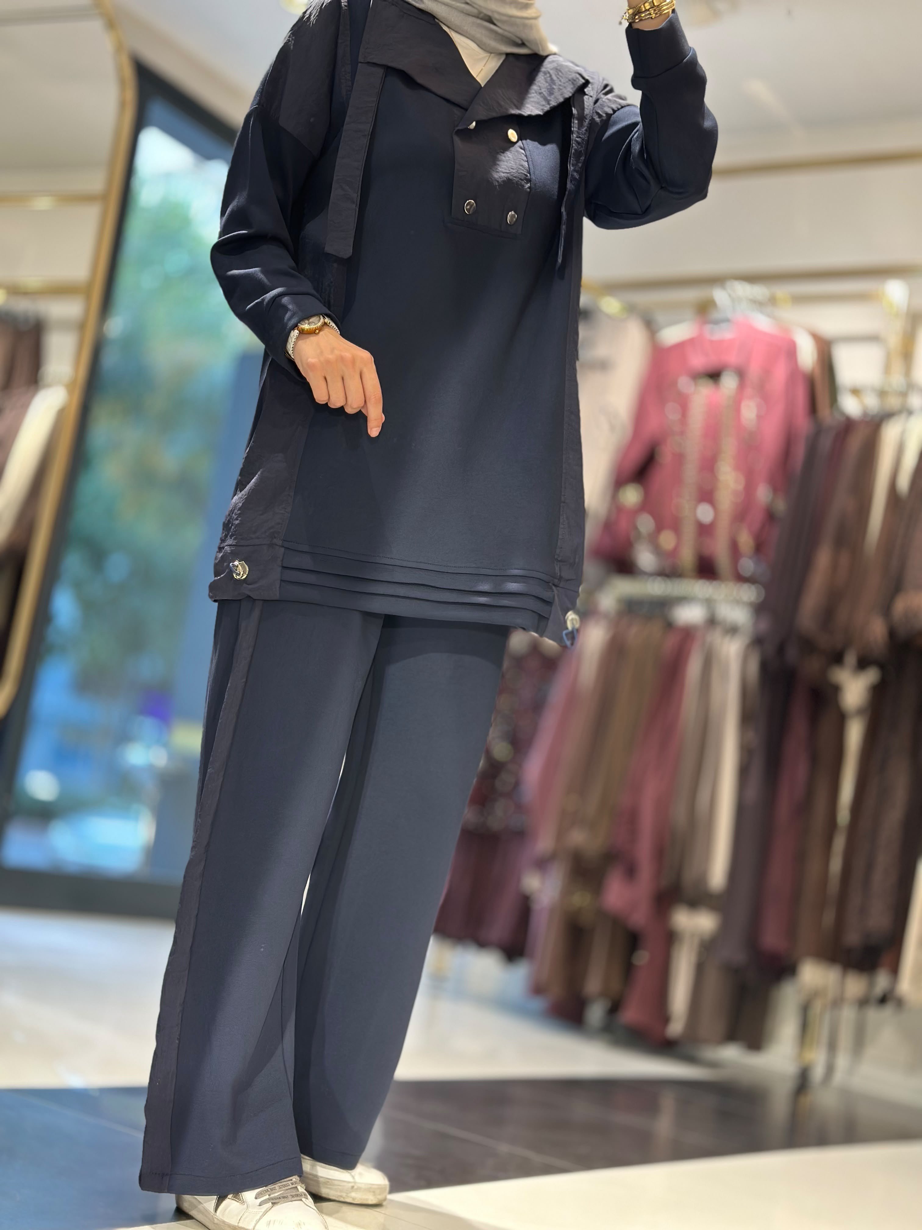 T125 GARNİ PARAŞÜT DETAY SPOR TAKIM