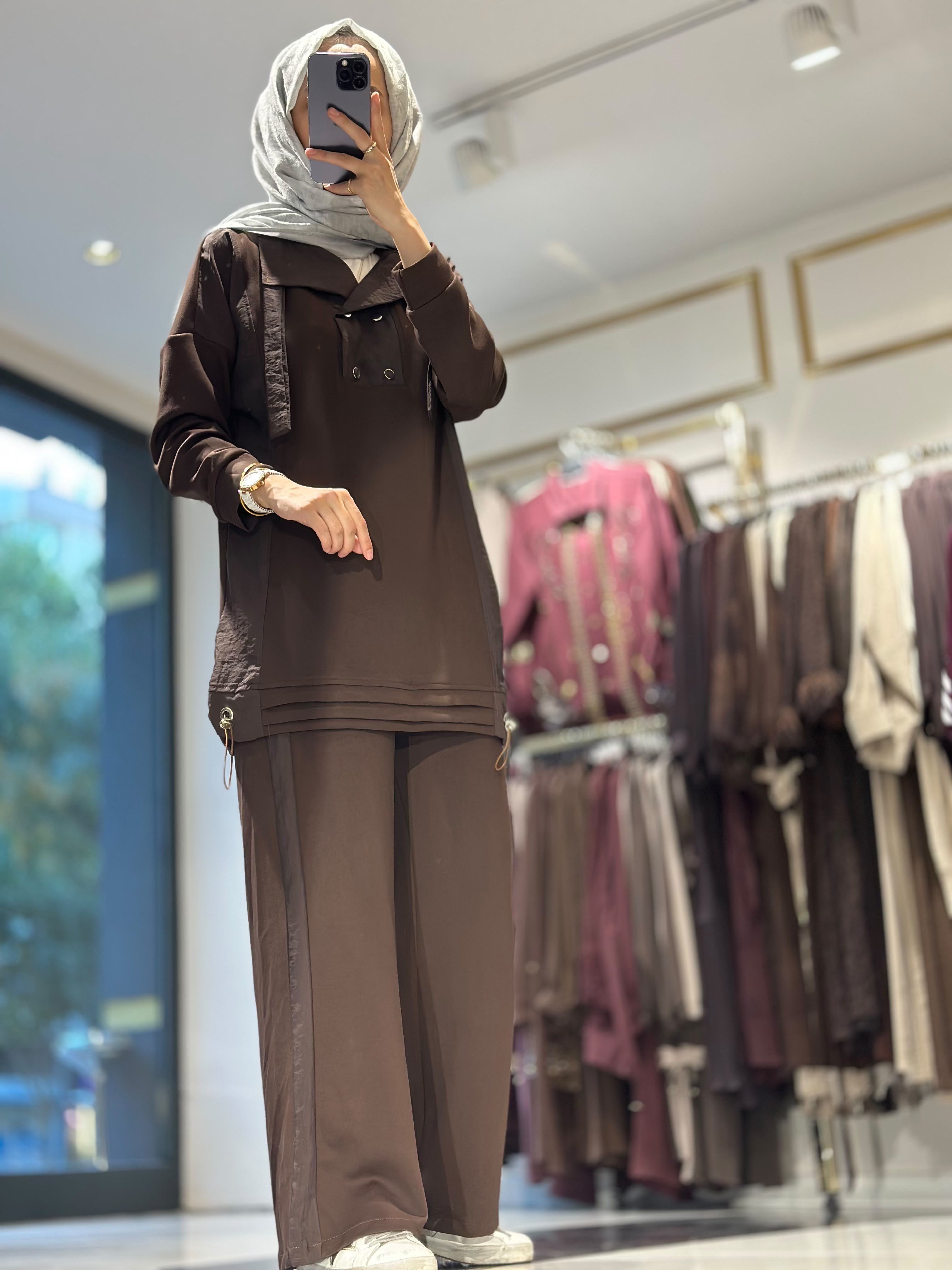 T125 GARNİ PARAŞÜT DETAY SPOR TAKIM
