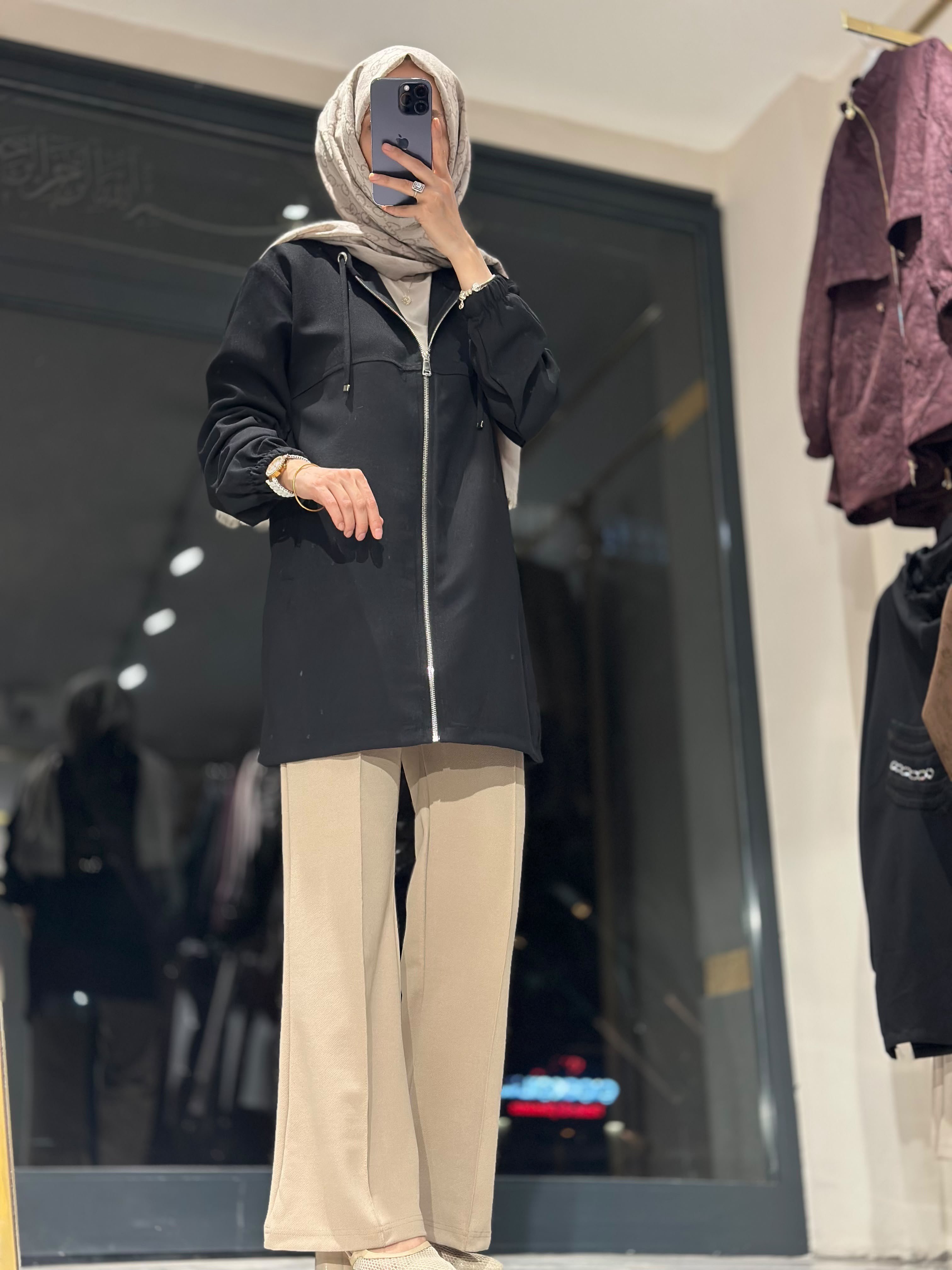 T137 ARKASI İŞLEMELİ CEKET
