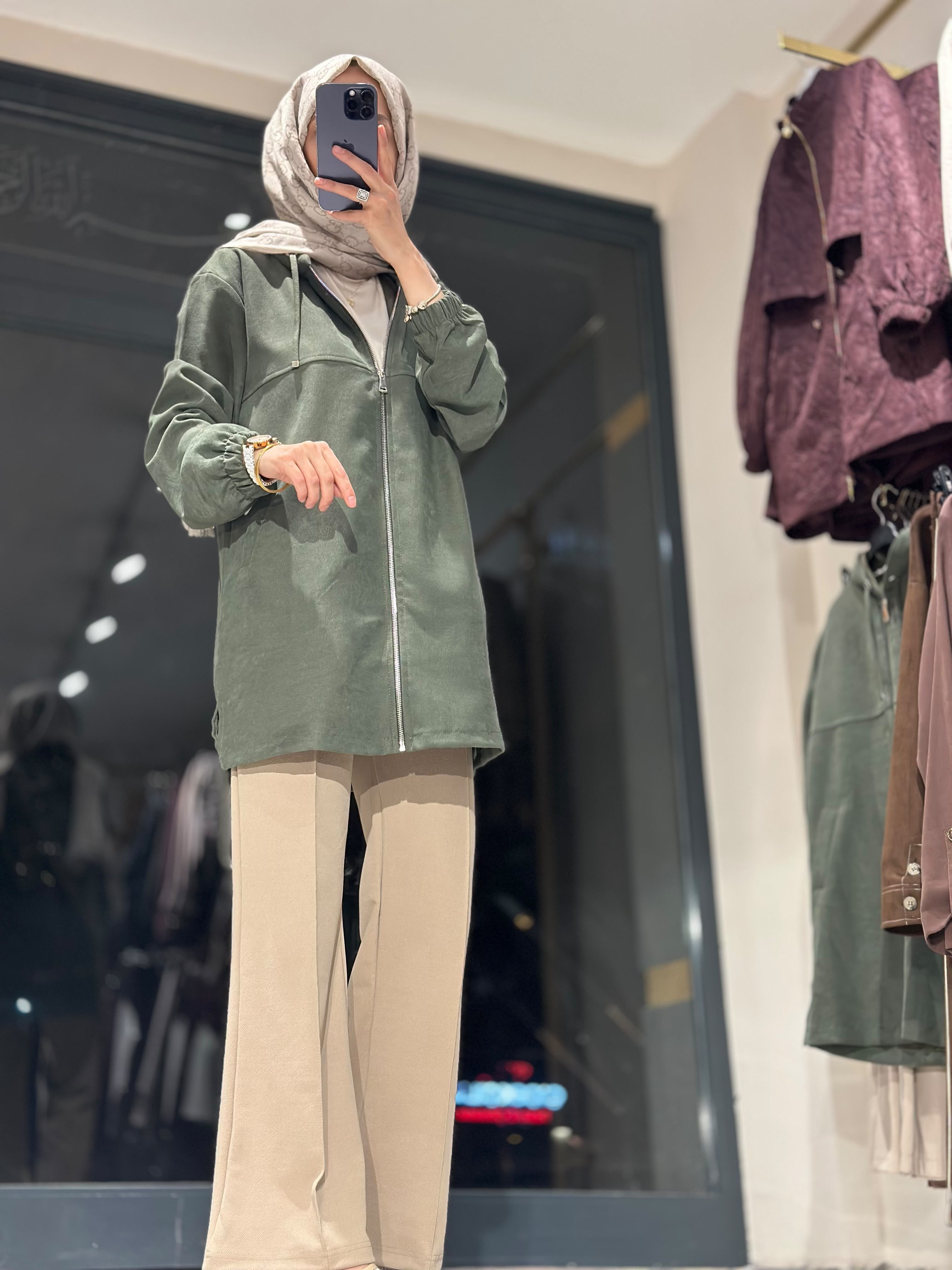 T137 ARKASI İŞLEMELİ CEKET