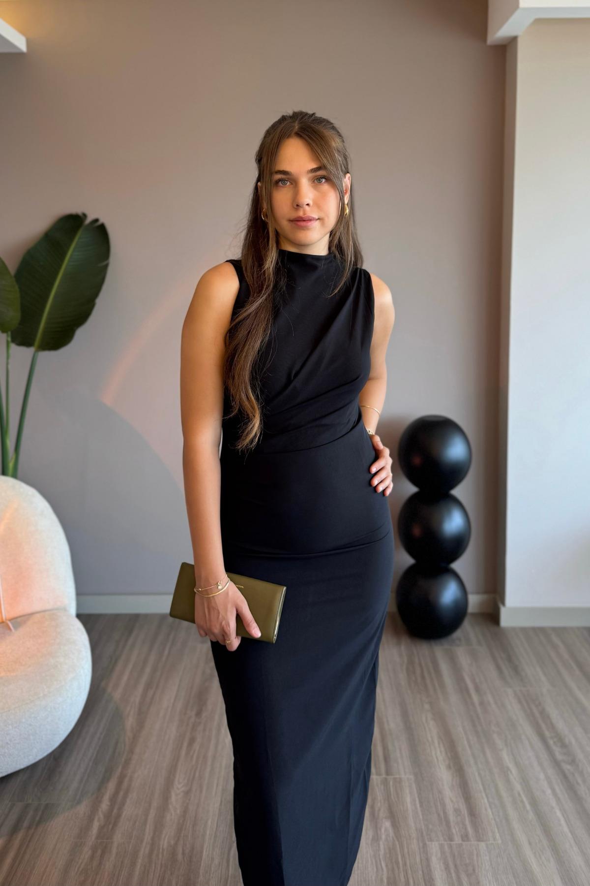 Sıfır Kol Drapeli Siyah Maxi Elbise