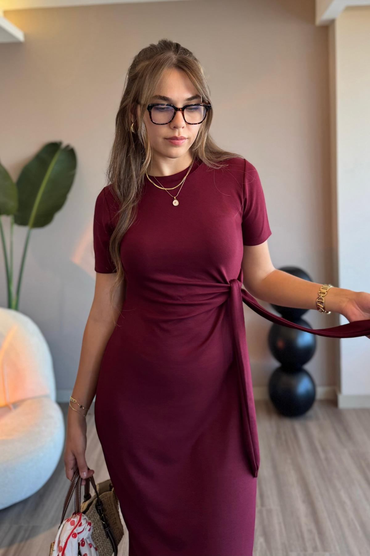 Yandan Bağlamalı Yırtmaçlı Modal Kumaş Bordo Elbise