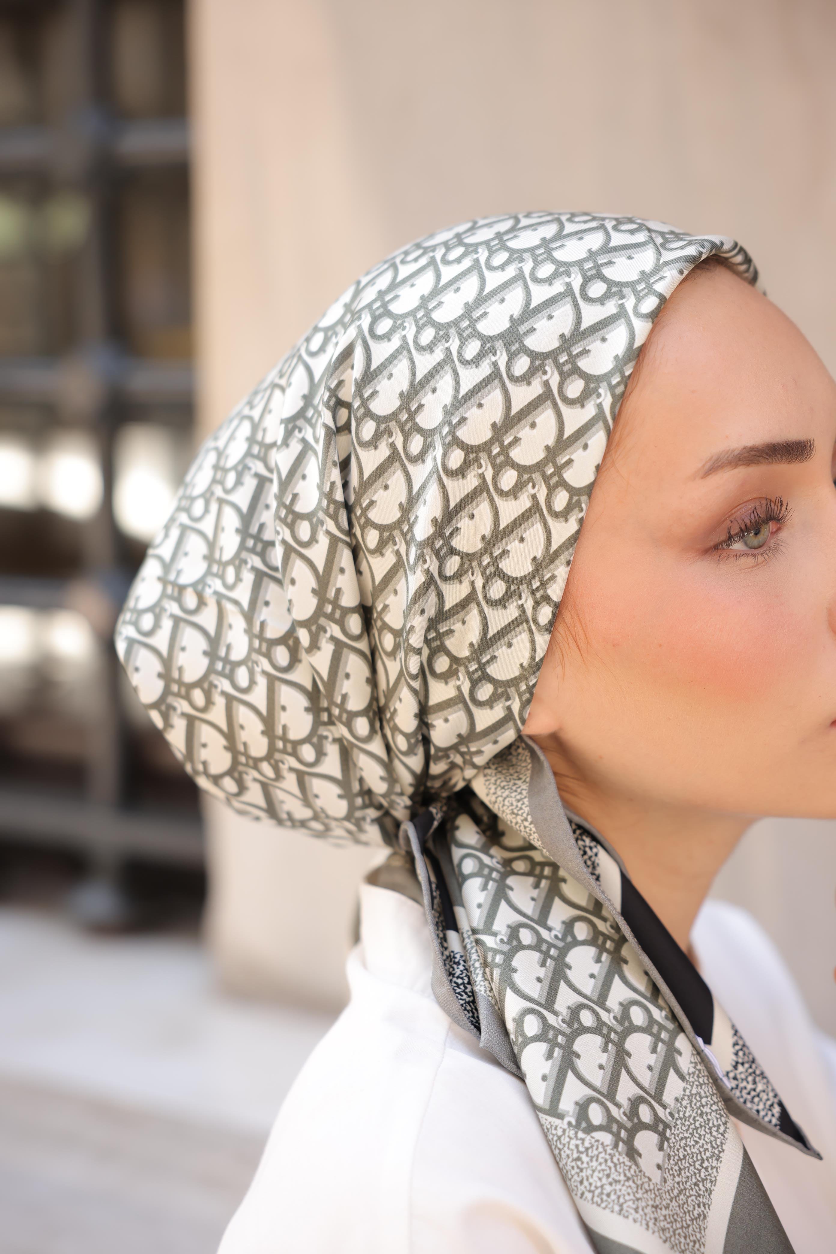 D Monogram Desen Çift Taraflı %100 Twil İpek Eşarp-Gri&Siyah