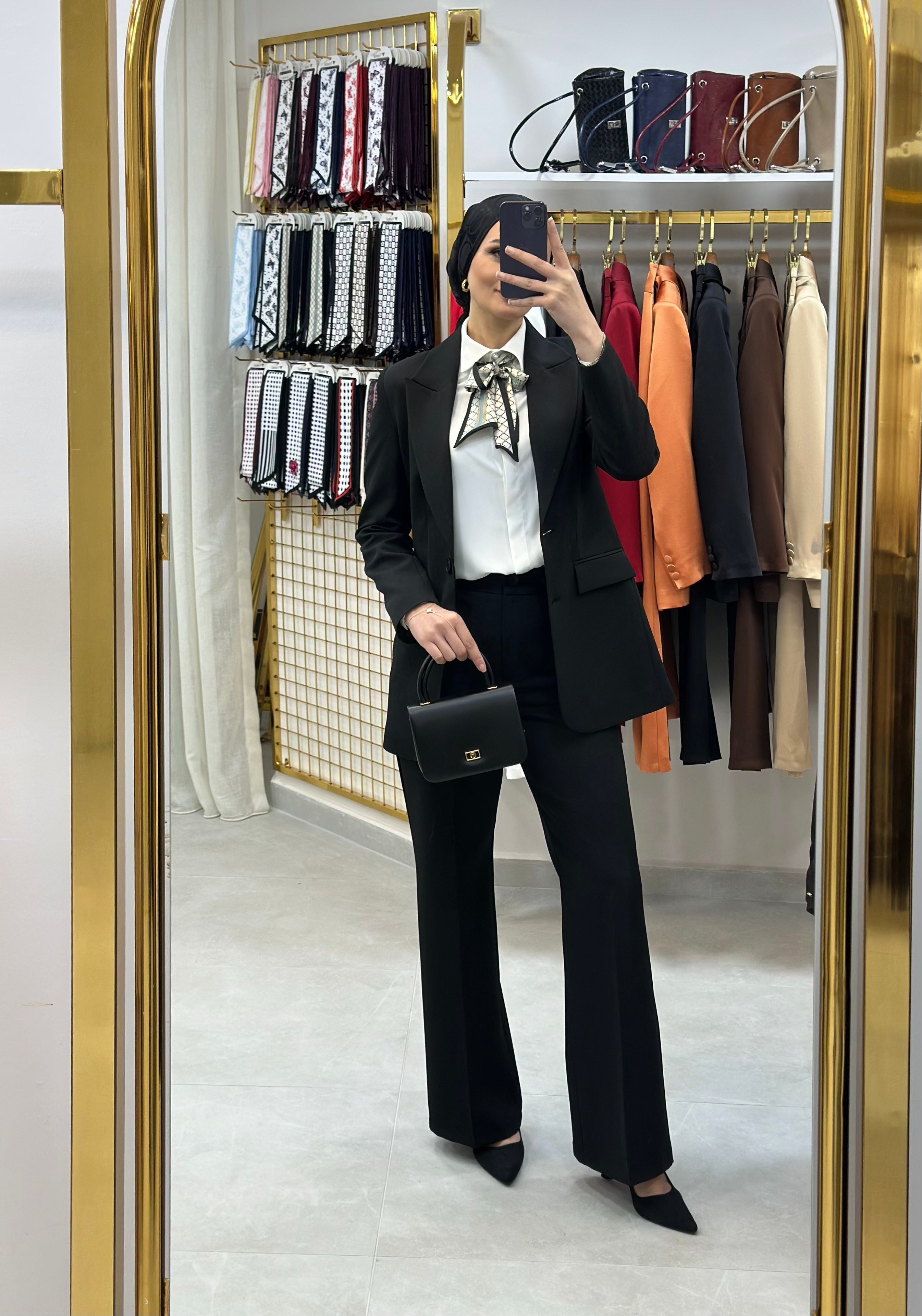 ÇİFT DÜĞMELİ BLAZER TAKIMI