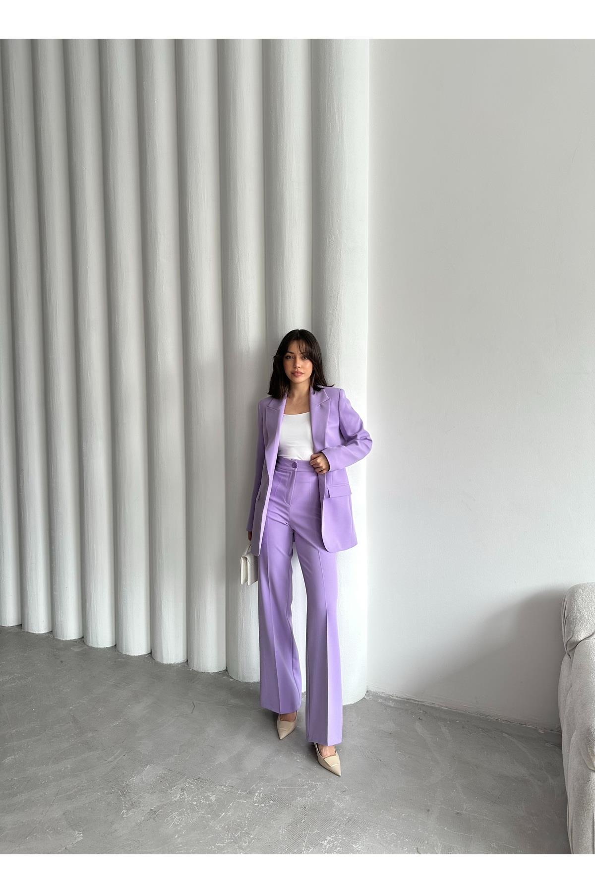 ÇİFT DÜĞMELİ BLAZER TAKIMI