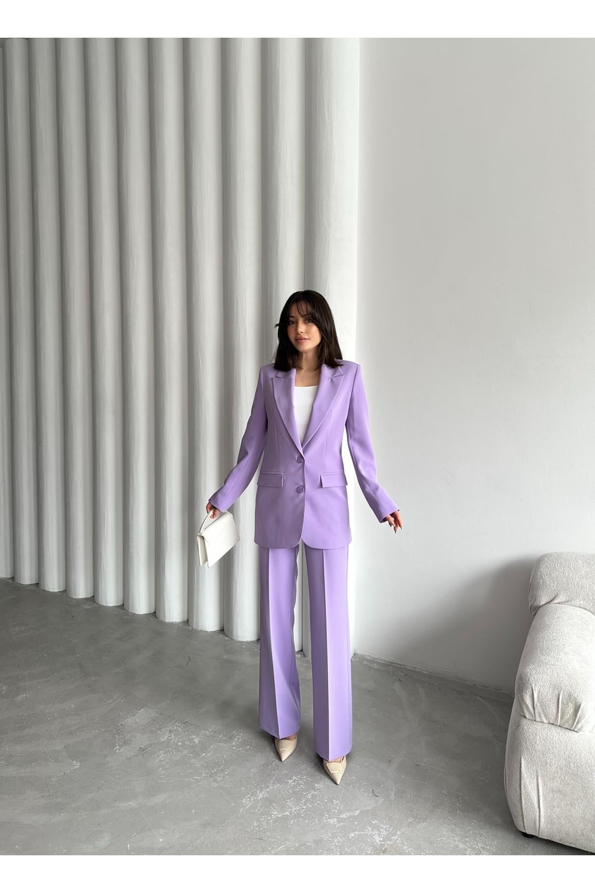 ÇİFT DÜĞMELİ BLAZER TAKIMI