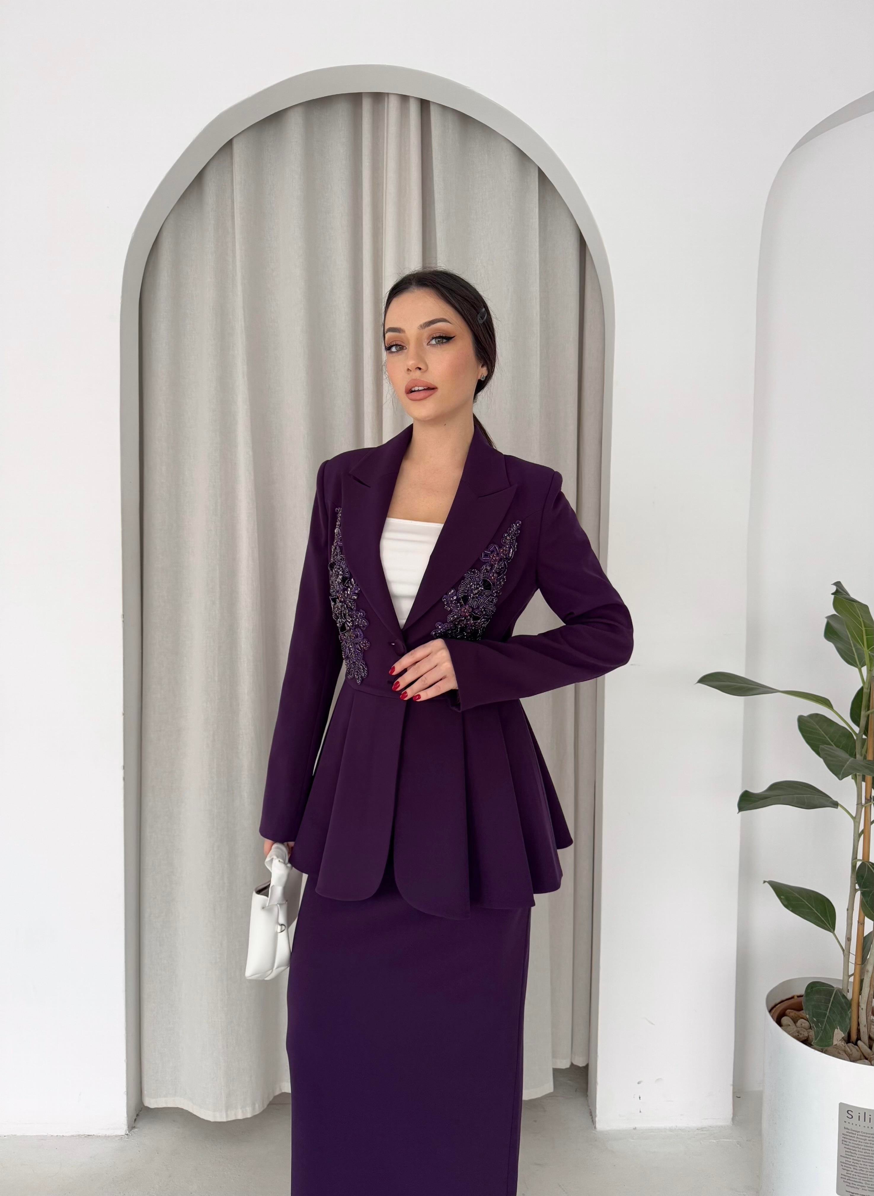 El İşlemeli Volanlı Blazer Etekli İkili Takım