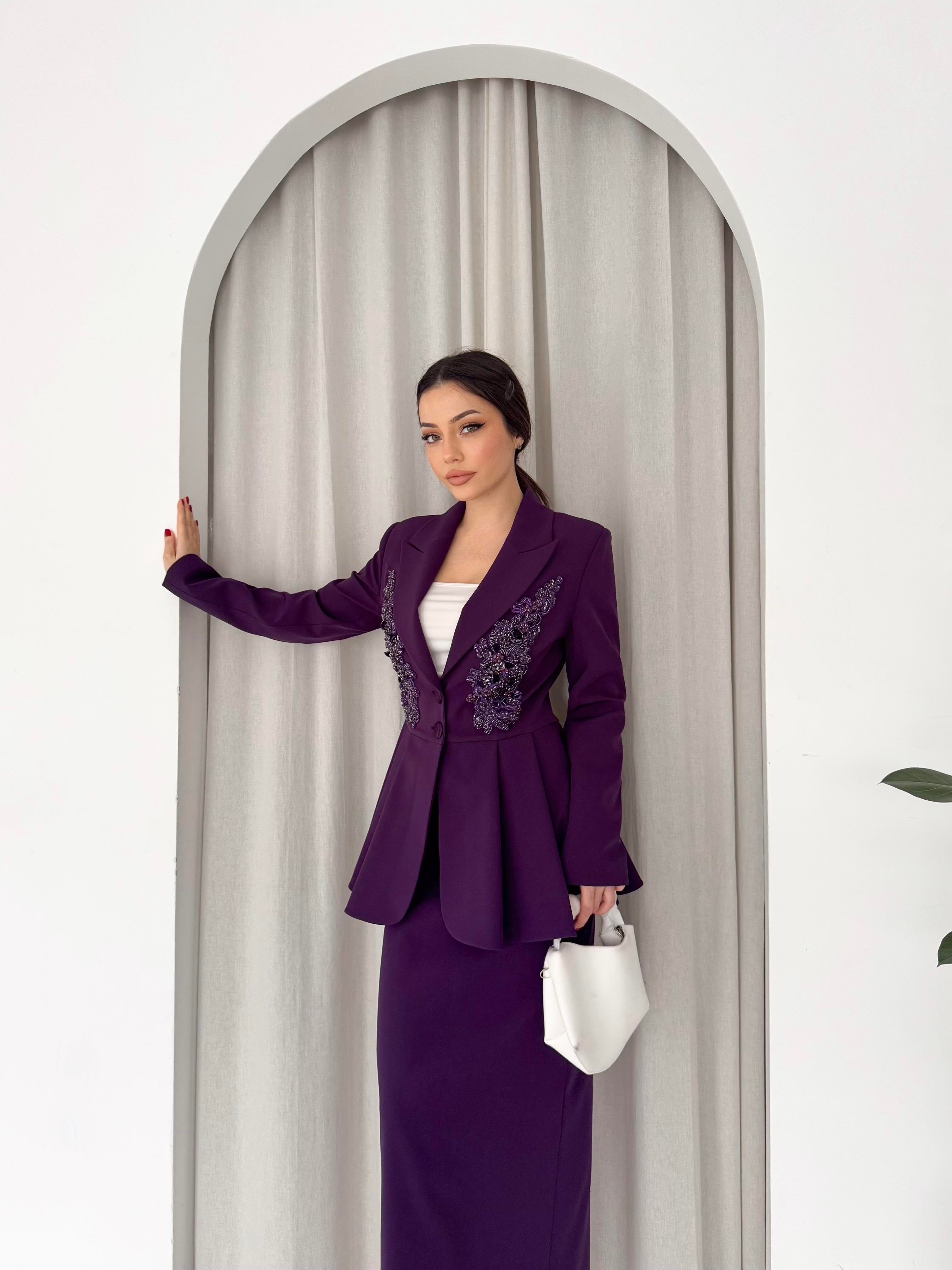 El İşlemeli Volanlı Blazer Etekli İkili Takım