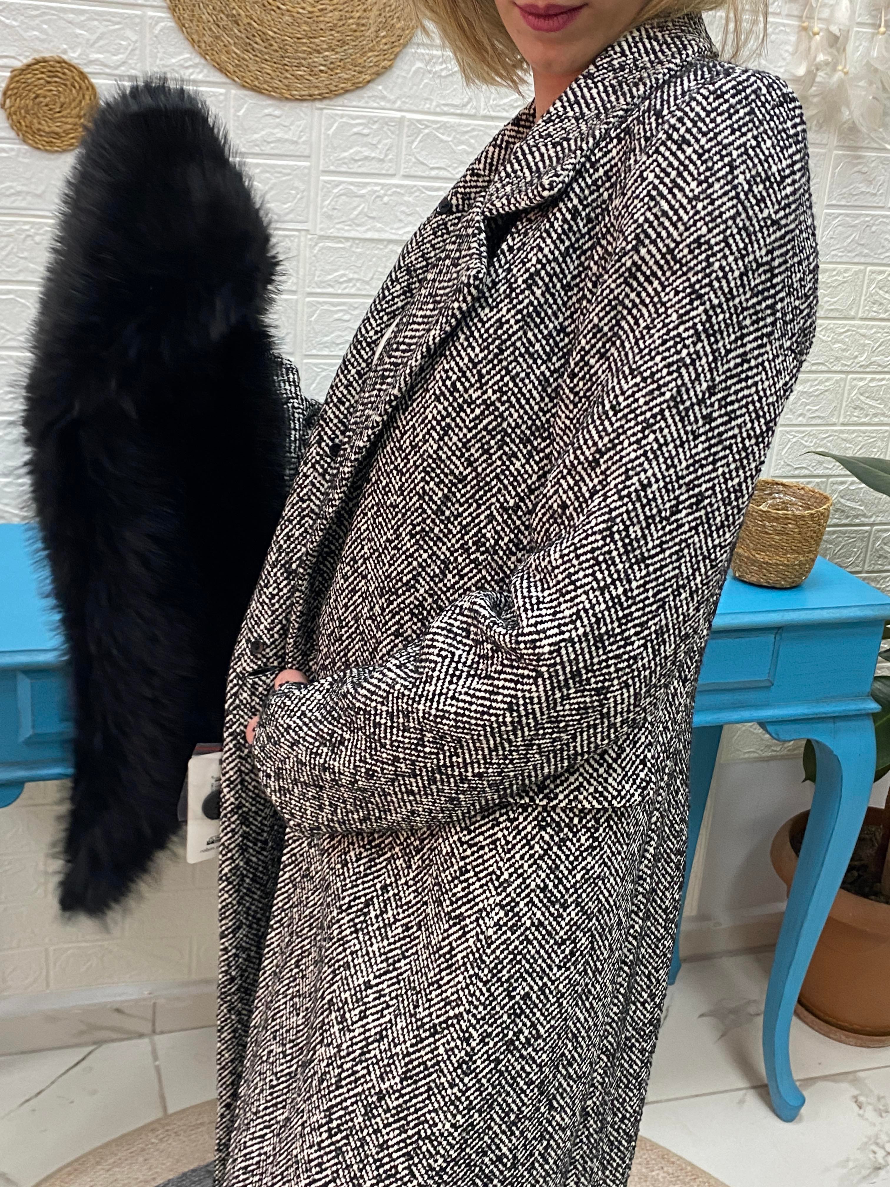 ÇIKABİLEN KÜRK YAKALI KRUVAZE KABAN
