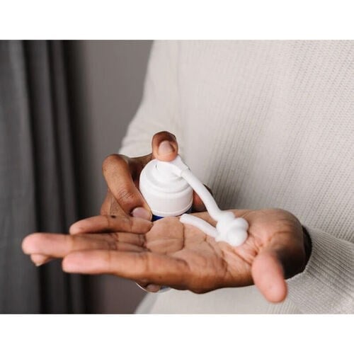 Bebek BakımMUSTELAMustelaKonakÖnleyiciMustela Konak Önleyici Yenidoğan Köpük Şampuan 150 mL