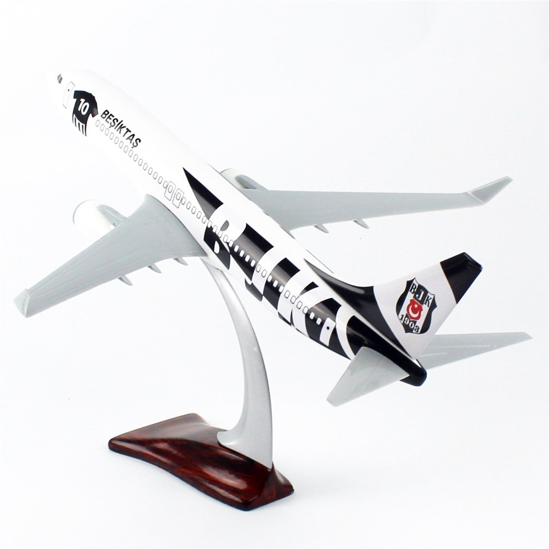 1/200 BEŞİKTAŞ SERGİLEMEYE HAZIR YOLCU UÇAĞI