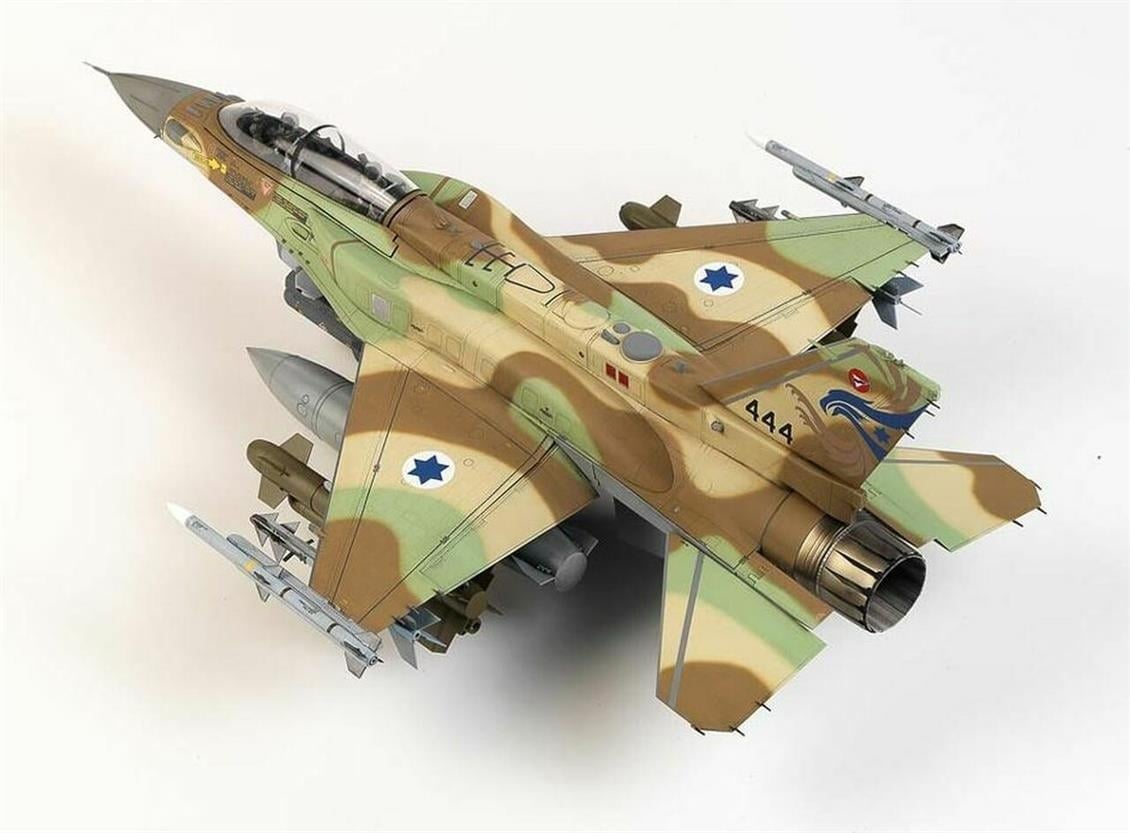 Academy 12105 1/32 Ölçek, F-16I SUFA Savaş Uçağı, Plastik Model Kiti