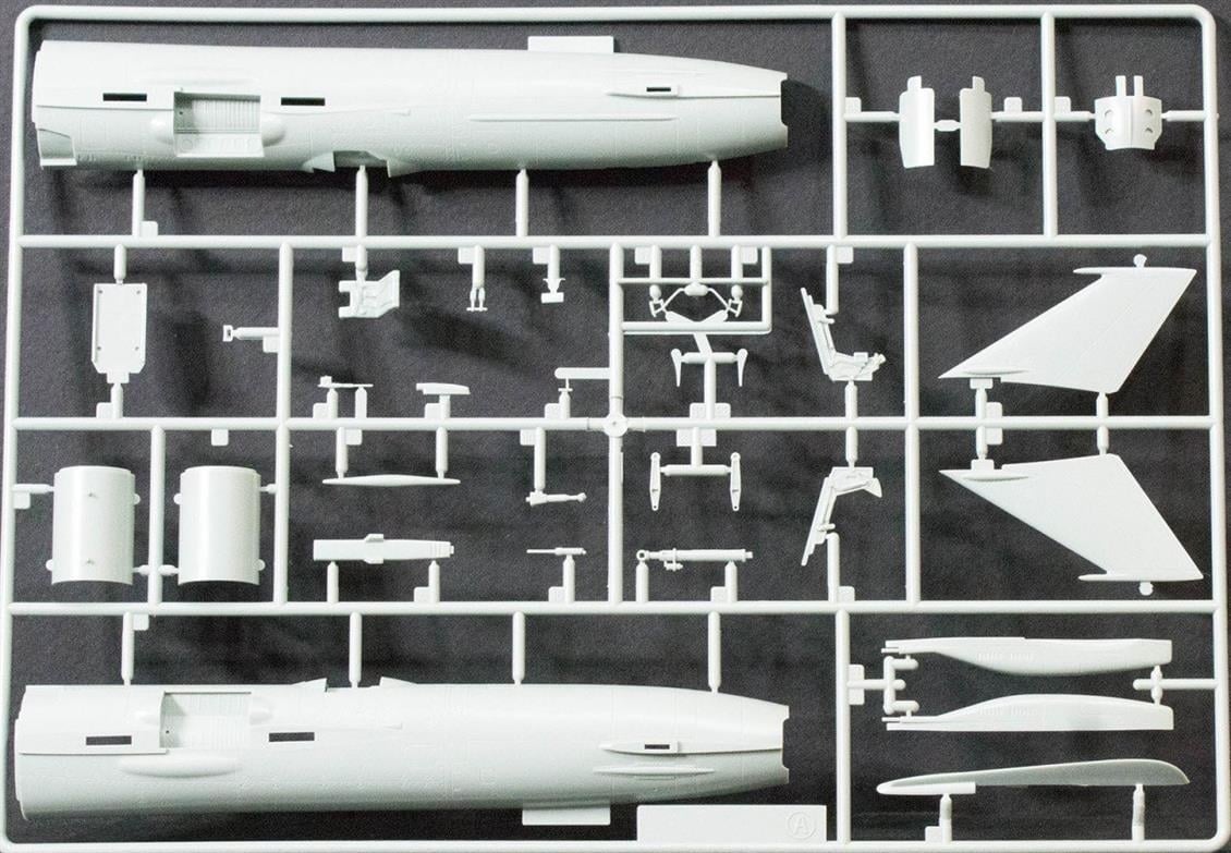Academy 12115 1/35 Ölçek, AH-60L DAP Helikopter, Plastik Model Kiti