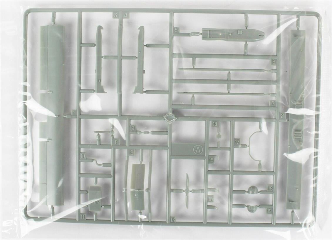 Academy 12117 1/35 Ölçek, U.S. ARMY RQ-7B UAV İnsansız Hava Aracı, Plastik Model Kiti