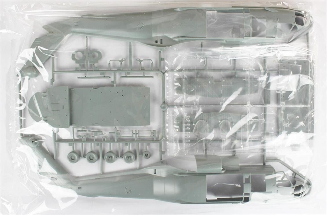 Academy 12120 1/35 Ölçek, MH-60S HSC-9 (Tridents) Helikopter, Plastik Model Kiti