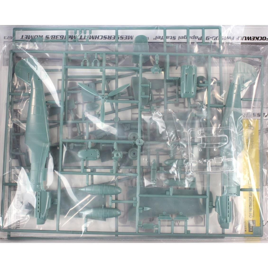 Academy 12225 1/48 Ölçek, Messerschmitt Bf 109T-2 Savaş Uçağı, Plastik Model Kiti