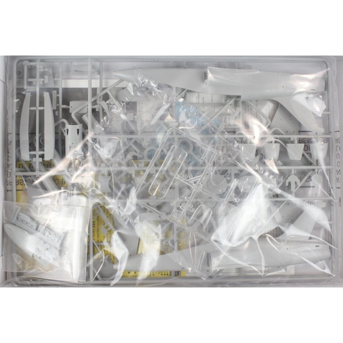 Academy 12236 1/48 Ölçek, ROK Airforce T-59 Hawk Mk. 67 Savaş Uçağı, Plastik Model Kiti