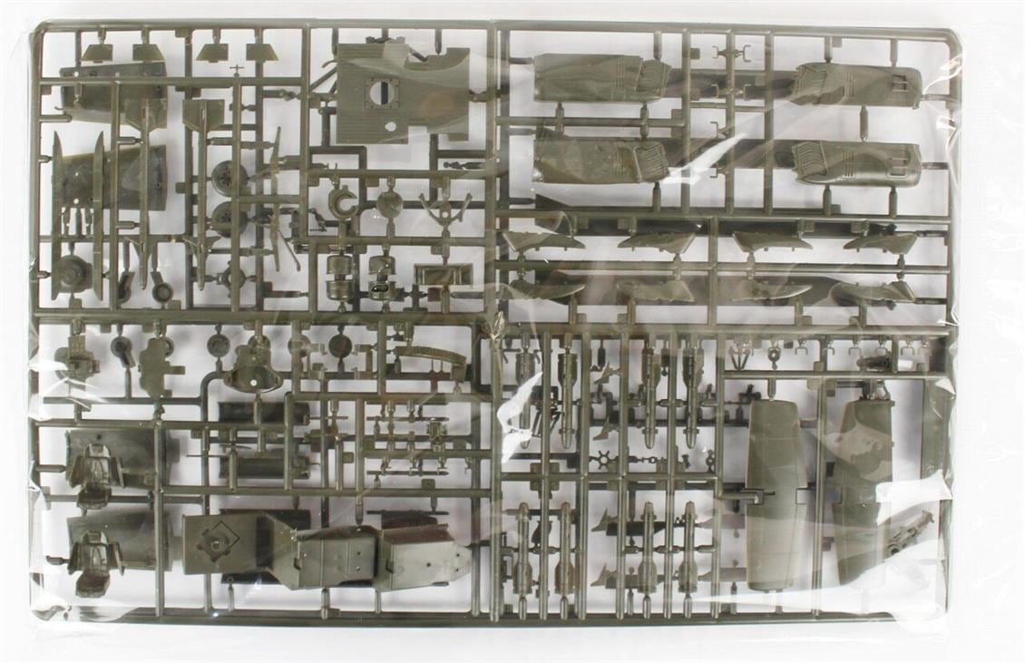 Academy 12268 1/48 Ölçek, AH-64D Longbow Helikopter, Plastik Model Kiti