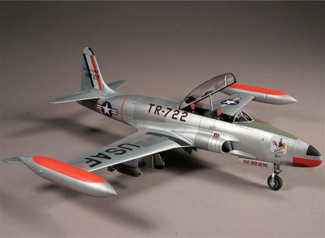 Academy 12284 1/48 Ölçek, T-33A Shootingstar Savaş Uçağı, Plastik Model Kiti