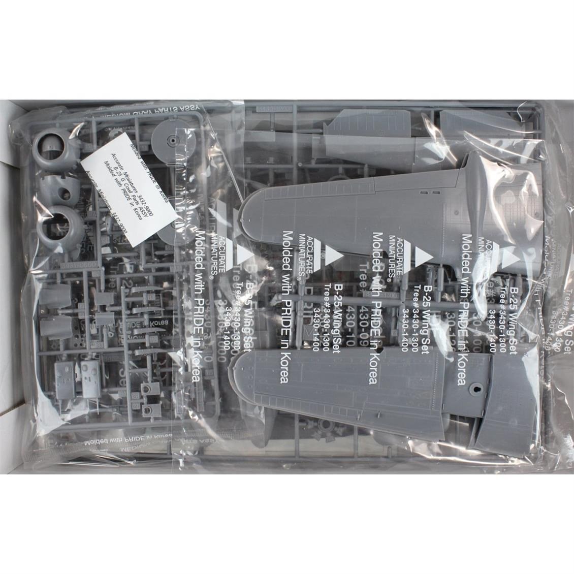 Academy 12290 1/48 Ölçek, B-25G Shark Mouth Savaş Uçağı, Plastik Model Kiti
