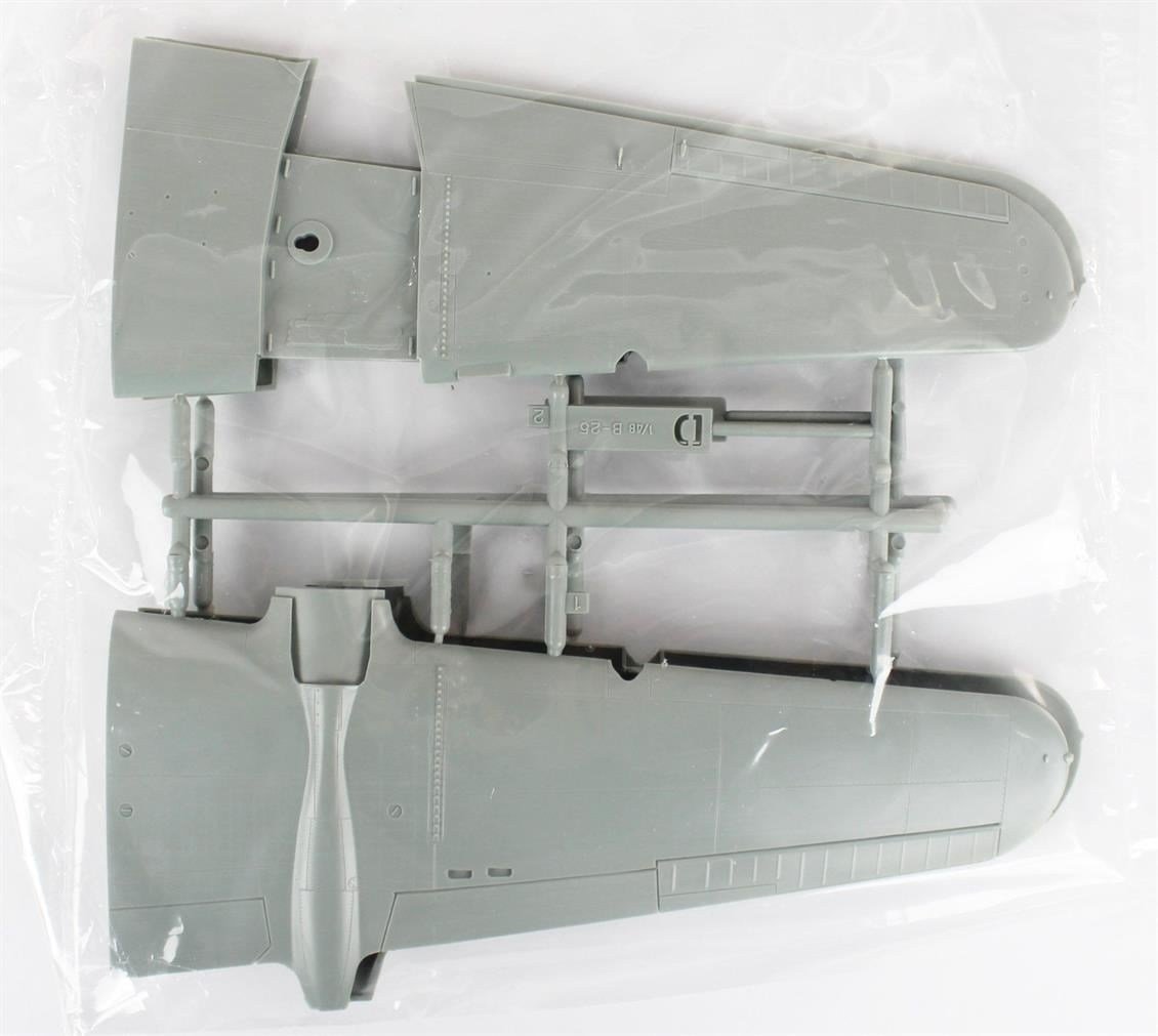 Academy 12328 1/48 Ölçek, USAAF B-25D (Pacific Theatre) Savaş Uçağı, Plastik Model Kiti