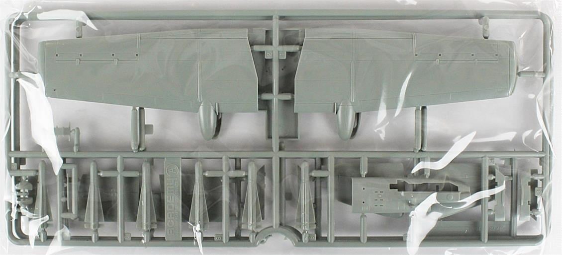 Academy 12402 1/72 Ölçek, A-10A (Irak Operasyonu) Savaş Uçağı, Plastik Model Kiti