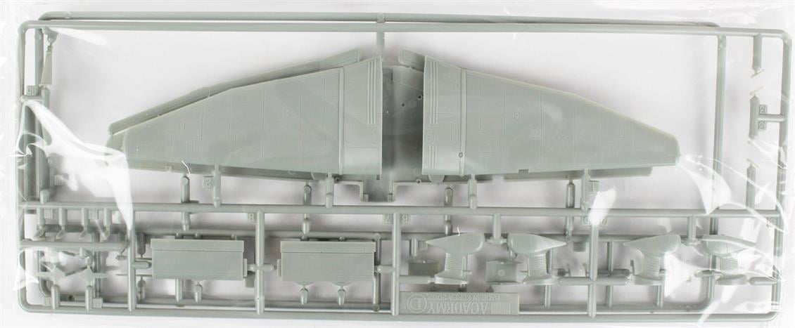Academy 12450 1/72 Ölçek, Junkers JU-87 G Stuka (Tank Avcısı) Savaş Uçağı, Plastik Model Kiti