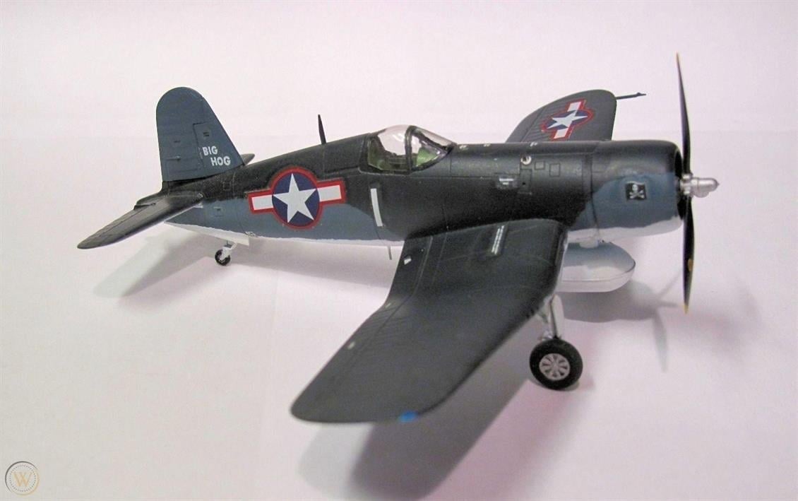 Academy 12457 1/72 Ölçek, F4U-1 Corsair Savaş Uçağı, Plastik Model Kiti