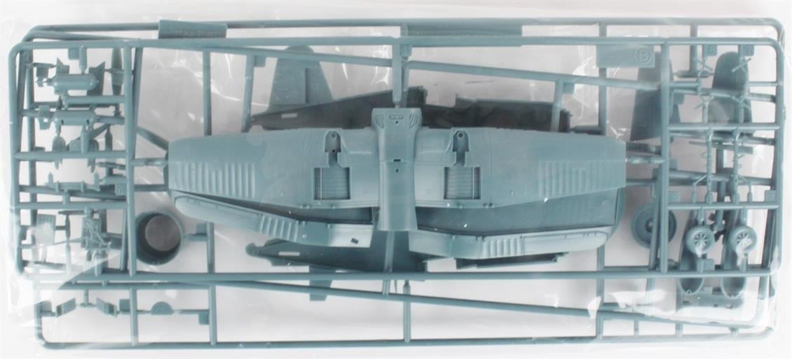 Academy 12457 1/72 Ölçek, F4U-1 Corsair Savaş Uçağı, Plastik Model Kiti