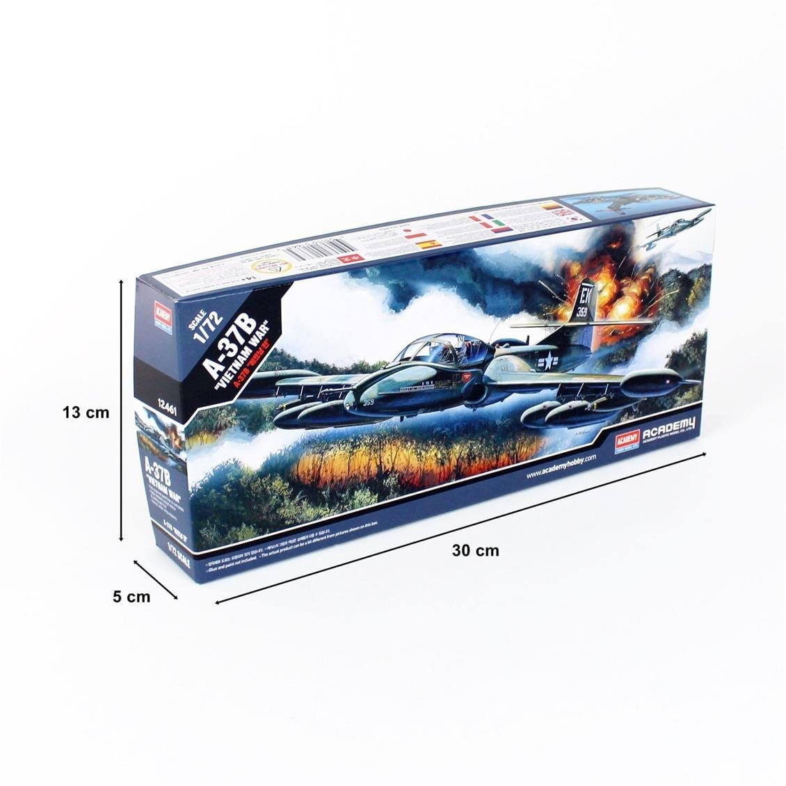 Academy 12461 1/72 Ölçek, Cessna A-37B Dragonfly Savaş Uçağı, Plastik Model Kiti