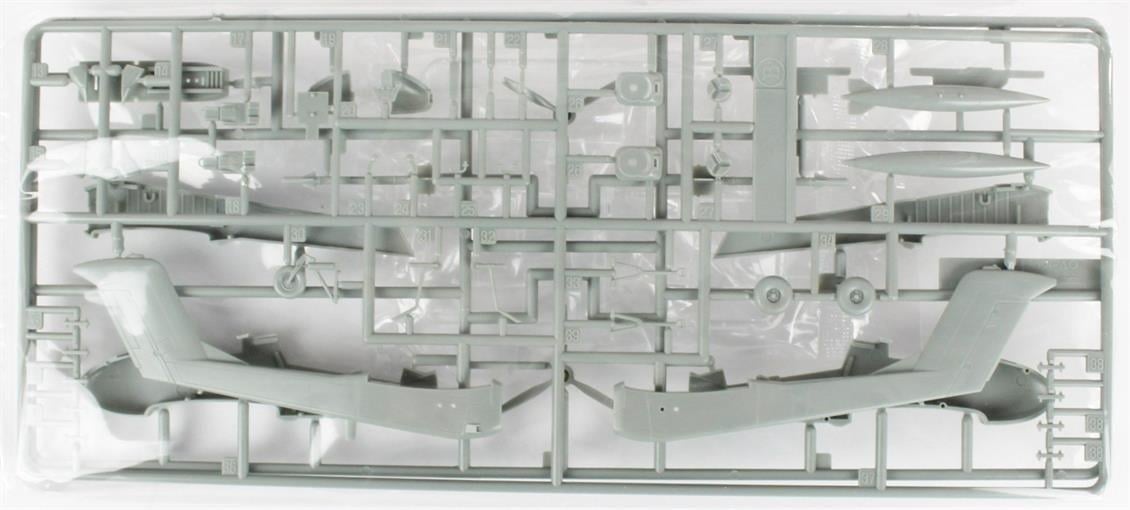 Academy 12463 1/72 Ölçek, OV-10 Bronco Savaş Uçağı, Plastik Model Kiti