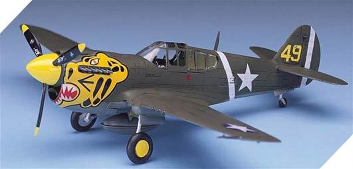 Academy 12468 1/72 Ölçek, P-40E Warhawk Savaş Uçağı, Plastik Model Kiti