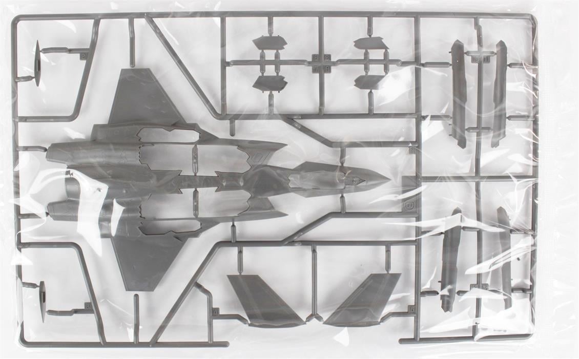 Academy 12507 1/72 Ölçek, USAF F-35A Savaş Uçağı, Plastik Model Kiti