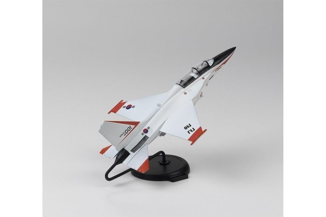 Academy 12519 1/72 Ölçek, ROKAF T-50 Advanced Trainer Eğitim Uçağı Demonte, Plastik Kiti