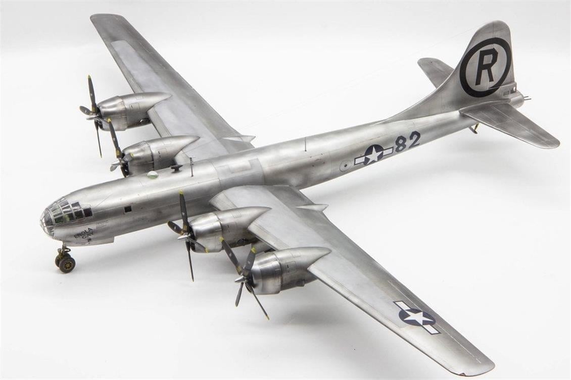 Academy 12528 1/72 Ölçek, USAAF B-29A (Enola Gay & Bockscar) Savaş Uçağı, Plastik Model Kiti
