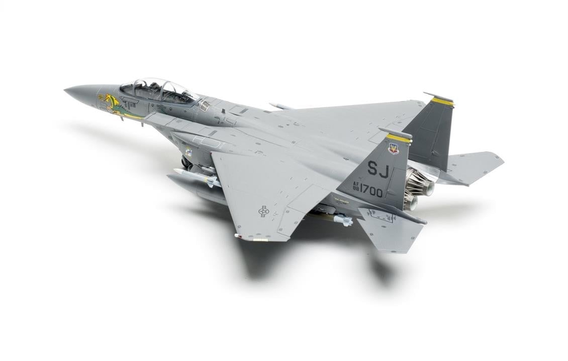 Academy 12550 1/72 Ölçek, USAF F-15E (333. Avcı Filosu) Savaş Uçağı, Plastik Model Kiti