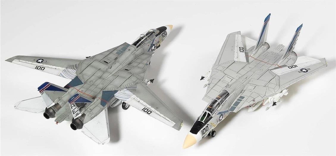 Academy 12563 1/72 Ölçek, USN F-14A (VF-143 Pukin Dogs) Savaş Uçağı, Plastik Model Kiti
