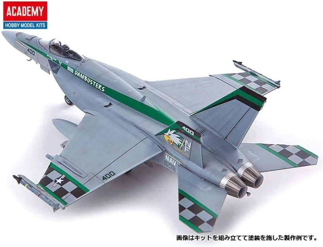 Academy 12565 1/72 Ölçek, USN F/A-18E (VFA-195 Chippy Ho) Savaş Uçağı, Plastik Model Kiti