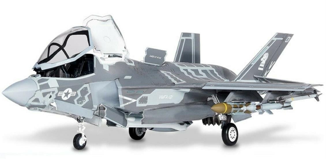 Academy 12569 1/72 Ölçek, F-35 B Lightningh II VMFA-121 (Yeşil Şövalyeler) Savaş Uçağı, Plastik Model Kiti