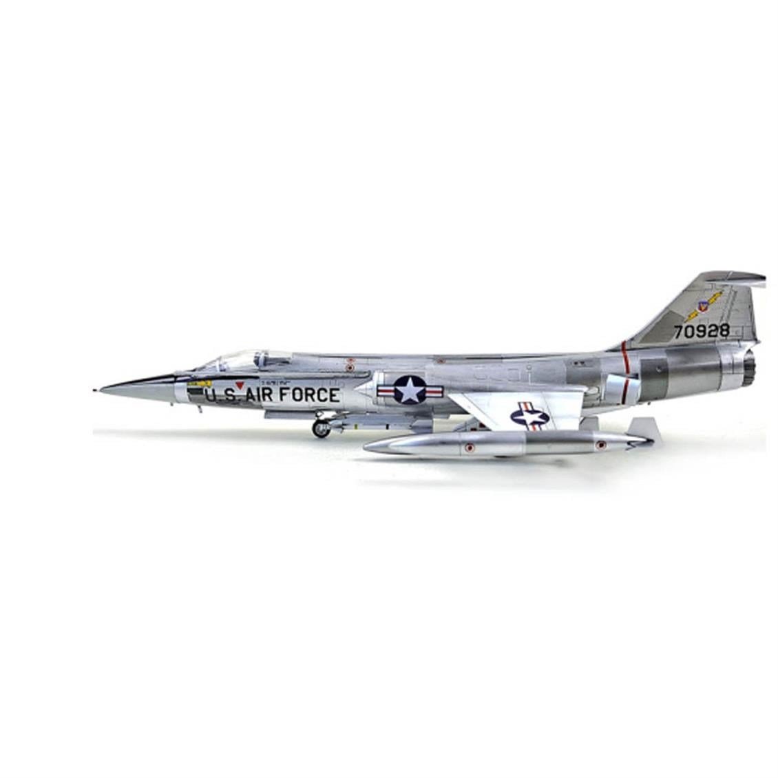 Academy 12576 1/72 Ölçek, USAF F-104C (Vietnam Savaşı) Savaş Uçağı, Plastik Model Kiti
