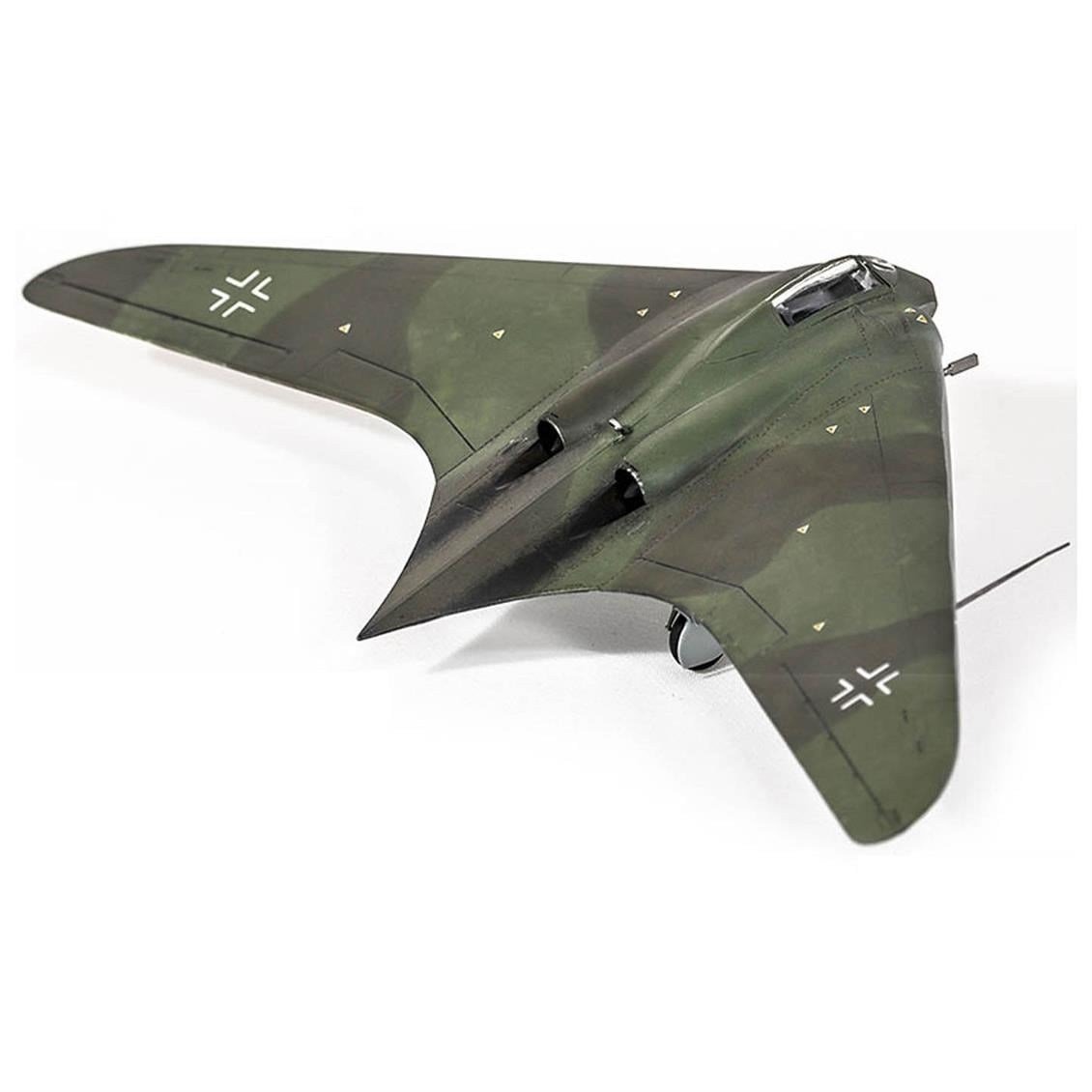 Academy 12583 1/72 Ölçek, German Horten Ho 229 (Wunderwaffe) Savaş Uçağı, Plastik Model Kiti