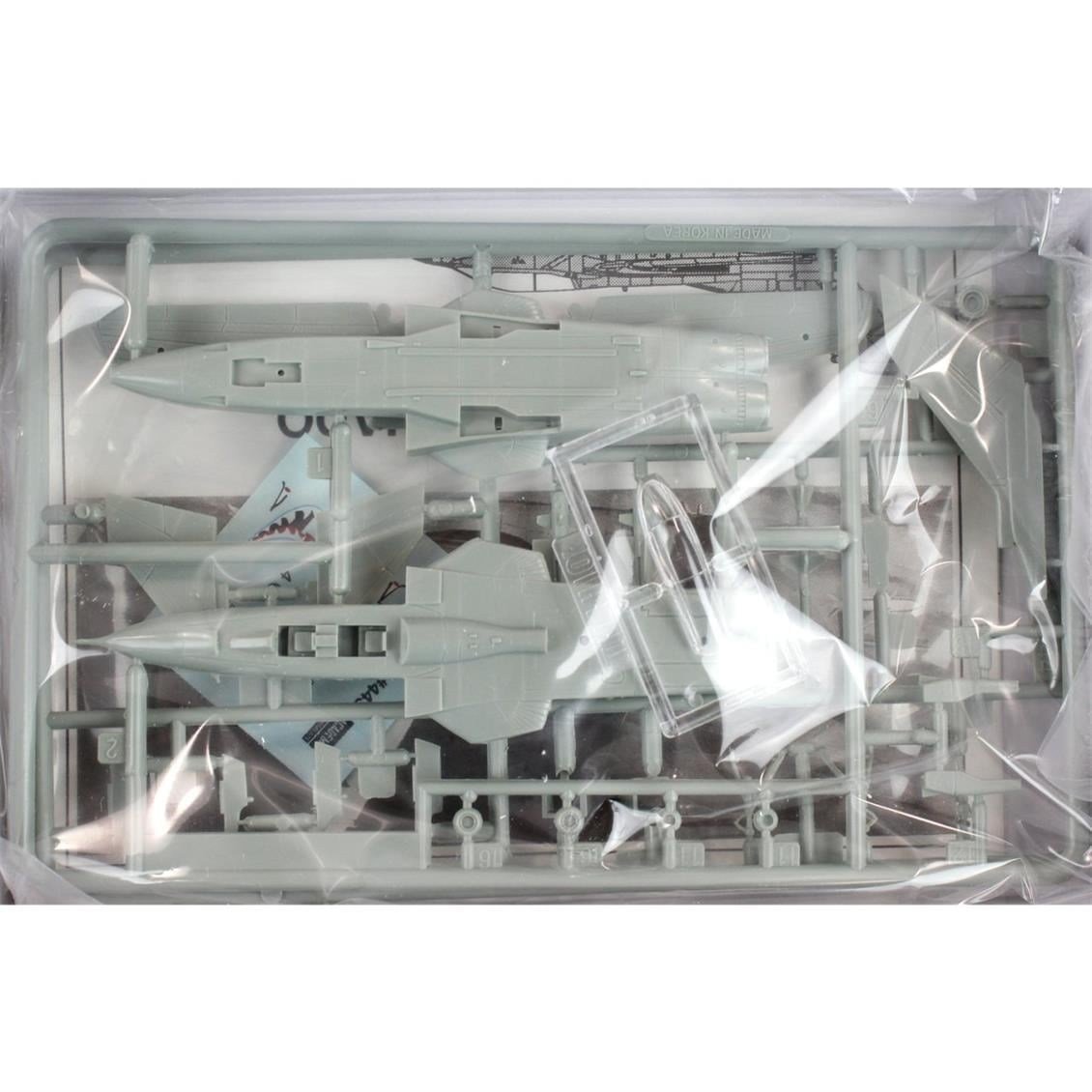 Academy 12607 1/144 Ölçek,  Panavia Tornado Savaş Uçağı, Plastik Model Kiti