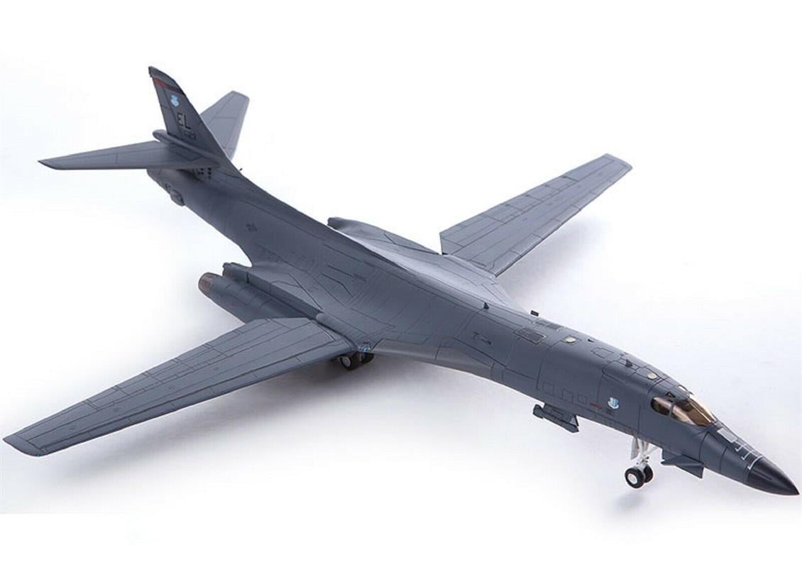 Academy 12620 1/144 Ölçek, ABD Hava Kuvvetleri B-1B Lancer Savaş Uçağı, Plastik Model Kiti