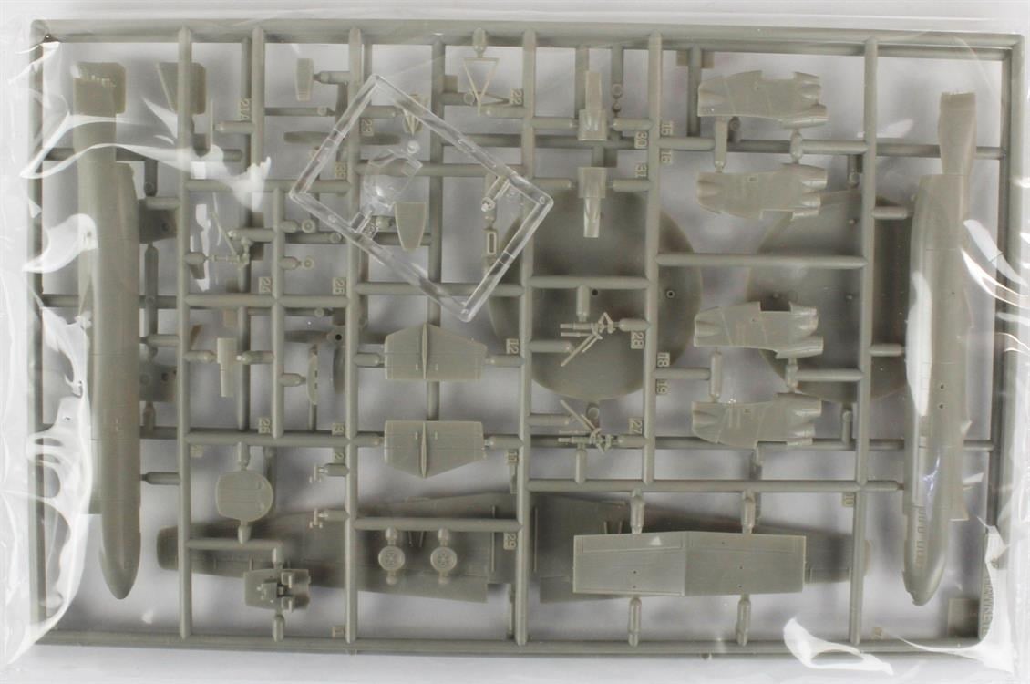Academy 12623 1/144 Ölçek, USN E-2C VAW-113 (Black Eagles) Hava Radar Uçağı, Plastik Model Kiti