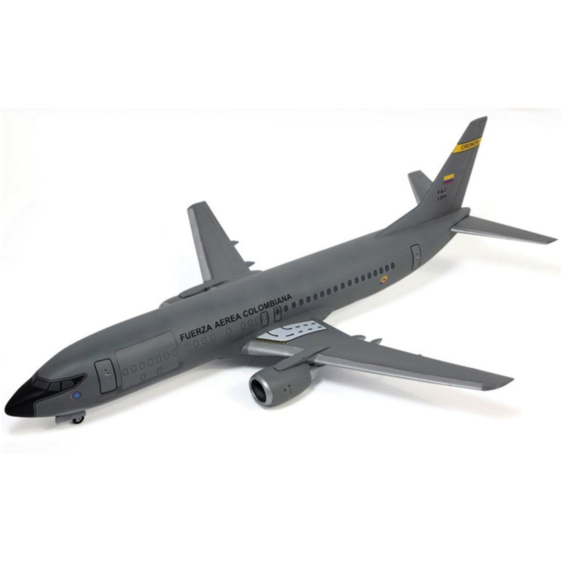 Academy 12639 1/144 Boeing 737 (Colombian Air Force) Askeri Yolcu Uçağı, Plastik Model Kiti