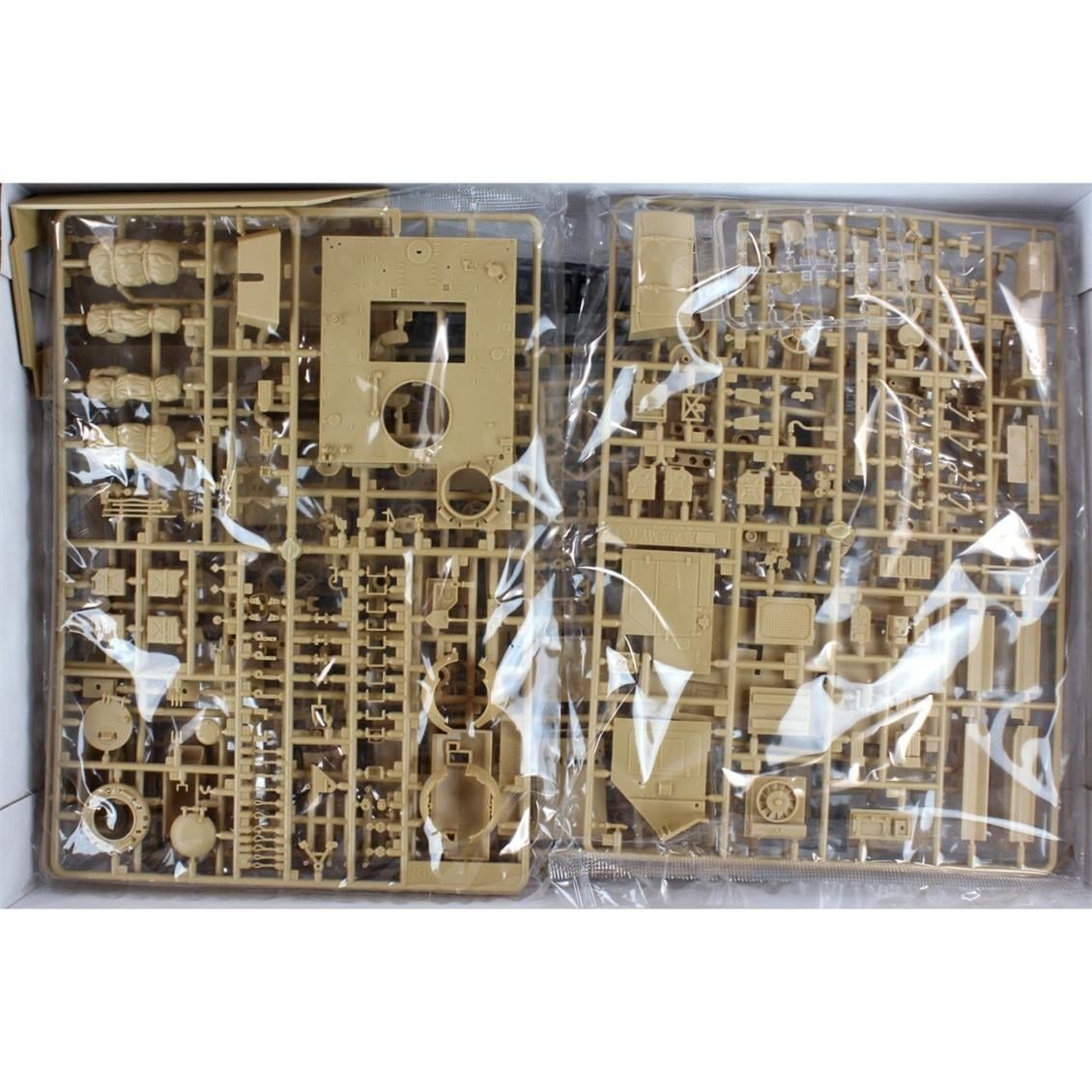 Academy 13211 1/35 Ölçek, M113 Amerikan Zırhlı Personel Taşıyıcı ( Irak 2003), Plastik Model Kiti