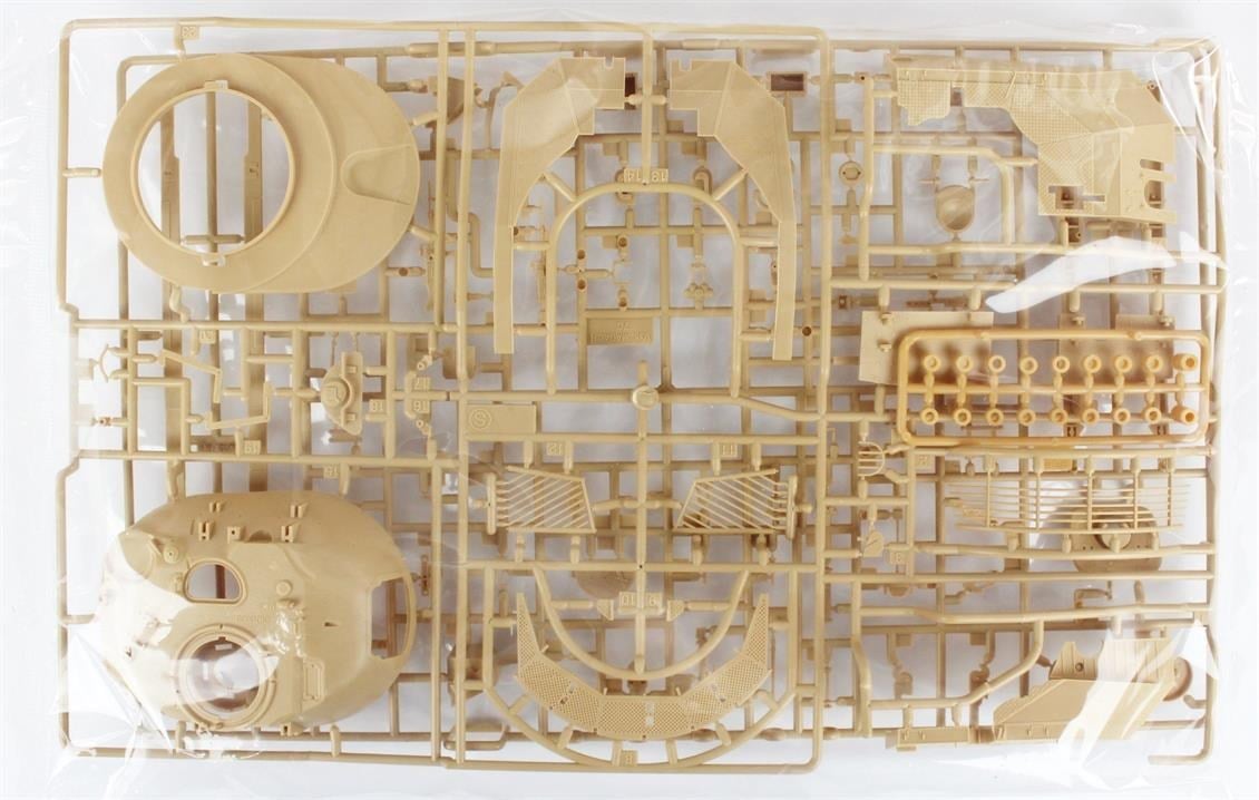 Academy 13297 1/35 Ölçek, Israil Magach 7C Gimel Tankı, Plastik Model Kiti