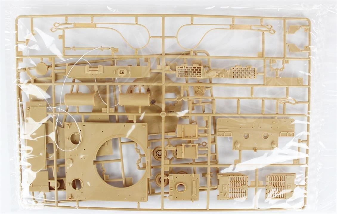 Academy 13314 1/35 Ölçek, Tiger-I Geç Dönem Tankı, Plastik Model Kiti