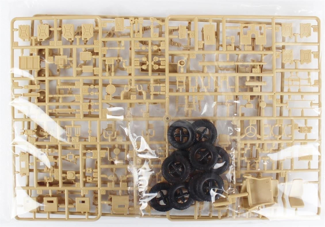 Academy 13415 1/35 Ölçek, Amerikan Zırhlı Personel Taşıyıcı M1151, Plastik Model Kiti